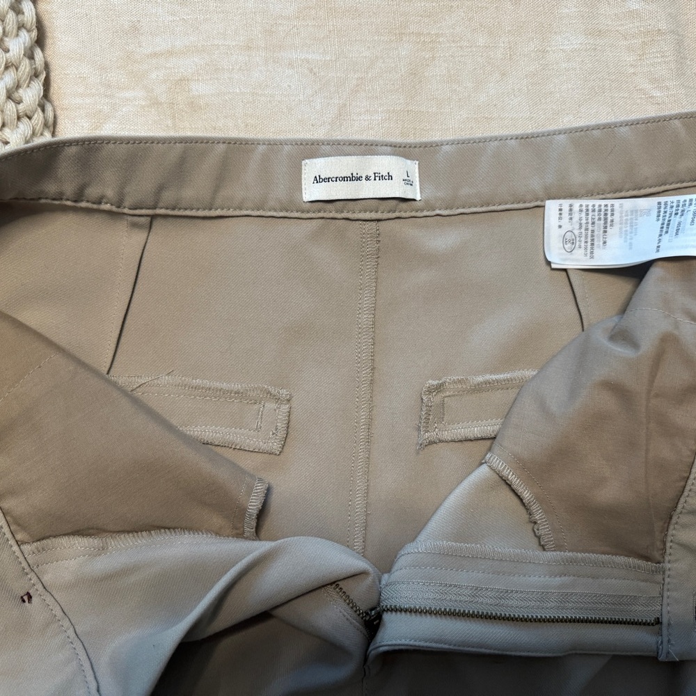 Abercrombie & Fitch Crossover Waist Straight Dad Pants – Women’s L, Beige - Picture 4 of 4